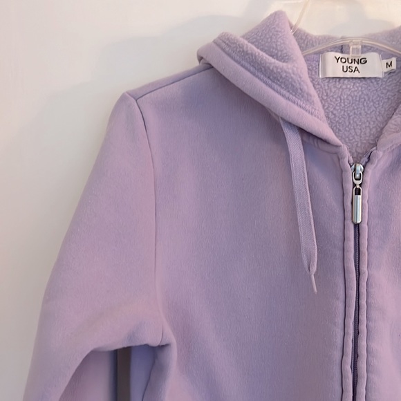 Light Purple Hooded Jacket - Size M! - Picture 2 of 7